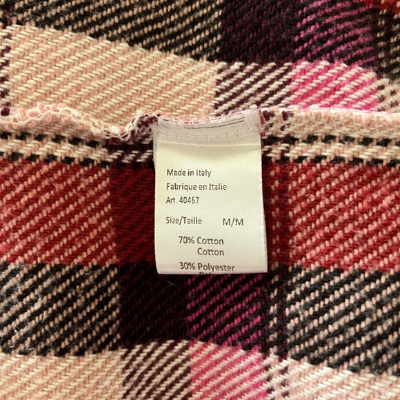 Fall medium weight Plaid Shacket - Picture 3 of 4